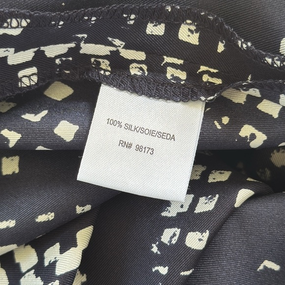 W by Worth silk navy white abstract surplice v-neck short sleeve dress size 6 - Picture 14 of 15